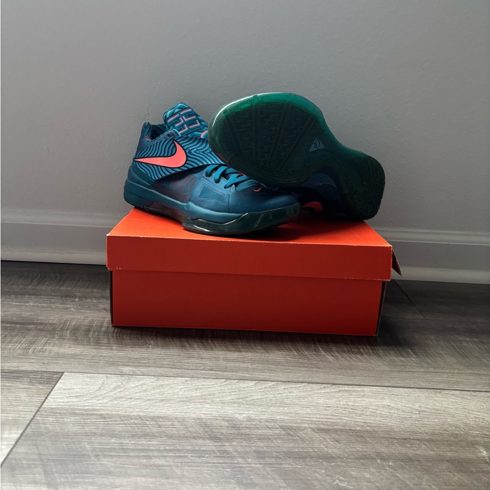 Men’s size 11.5 Nike KD 4 (IV) YOTD Basketball Shoes